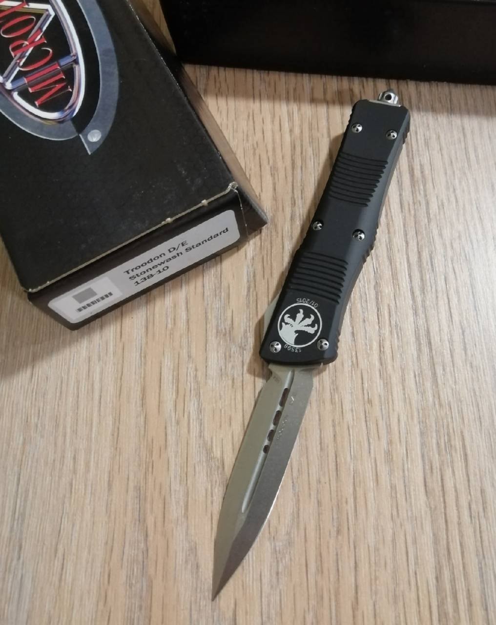 Microtech combat. Microtech Combat Troodon. Нож Microtech Combat Troodon. Microtech Combat Troodon карбон фибер. Microtech Combat Troodon Delta Frag.